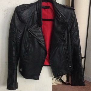 Size xs Zara faux leather jacket